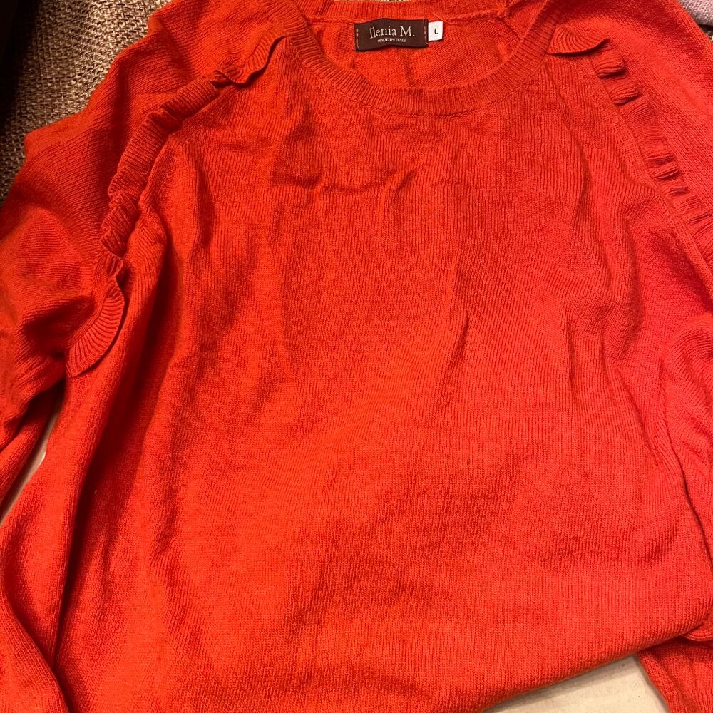 Sweater orange ruffle